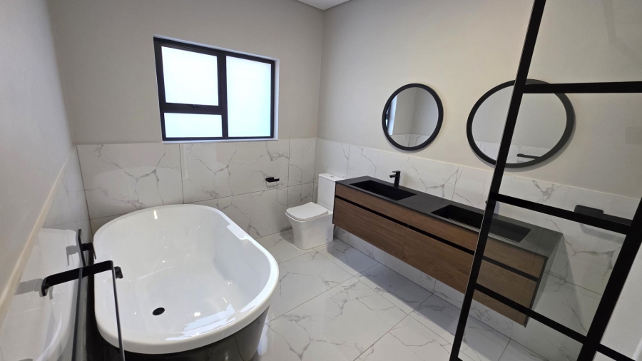4 Bedroom Property for Sale in Melodie North West